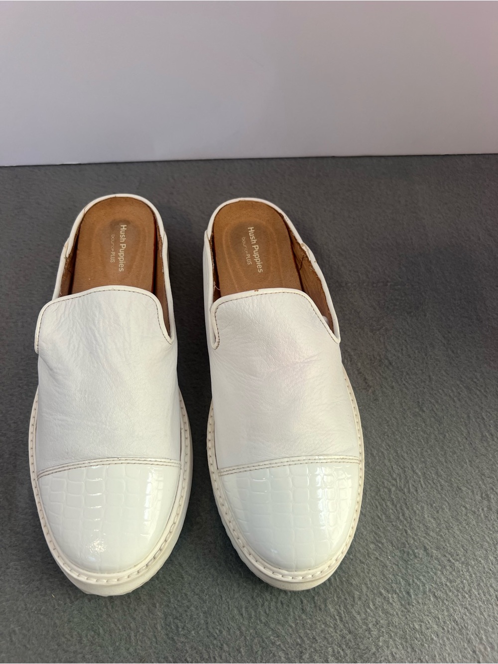 Hush Puppies White Leather Slip-On Mules with Croc-Textured Toe